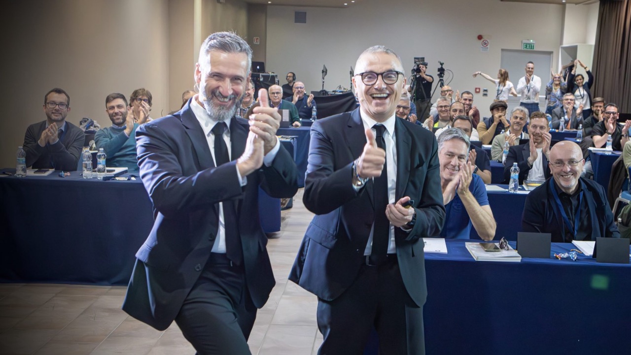 Fondatori insider academy evento live the machine